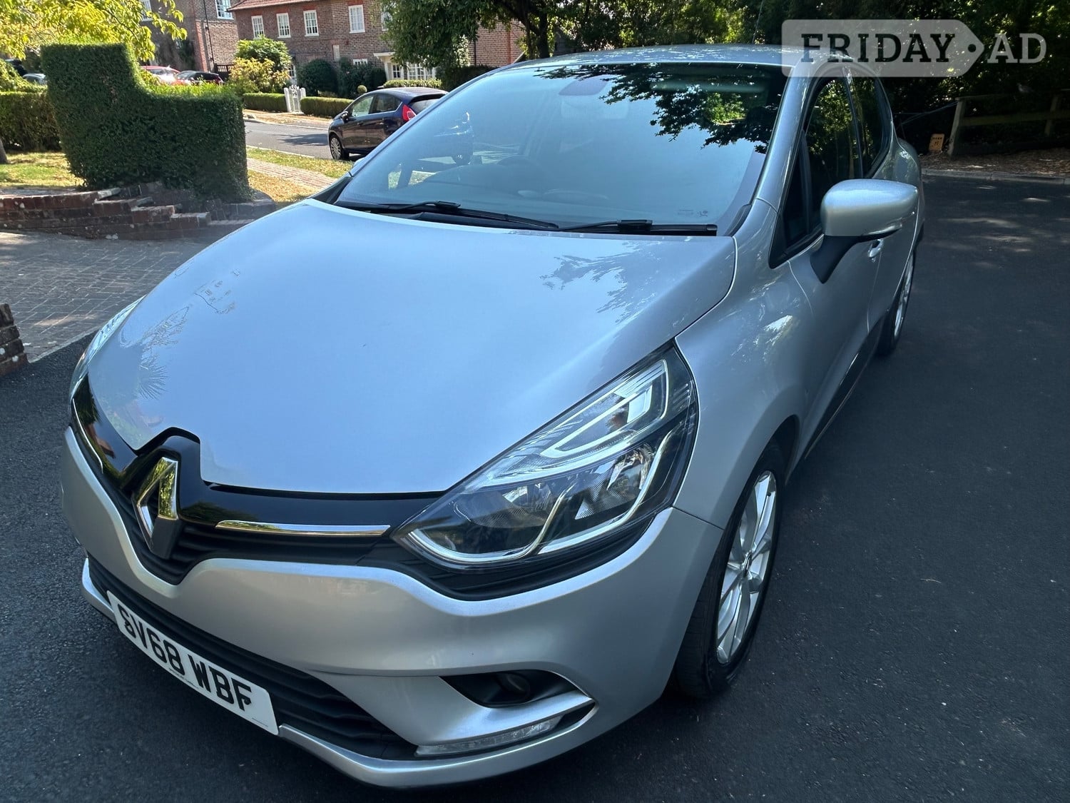 [ berth ]Renault Clio