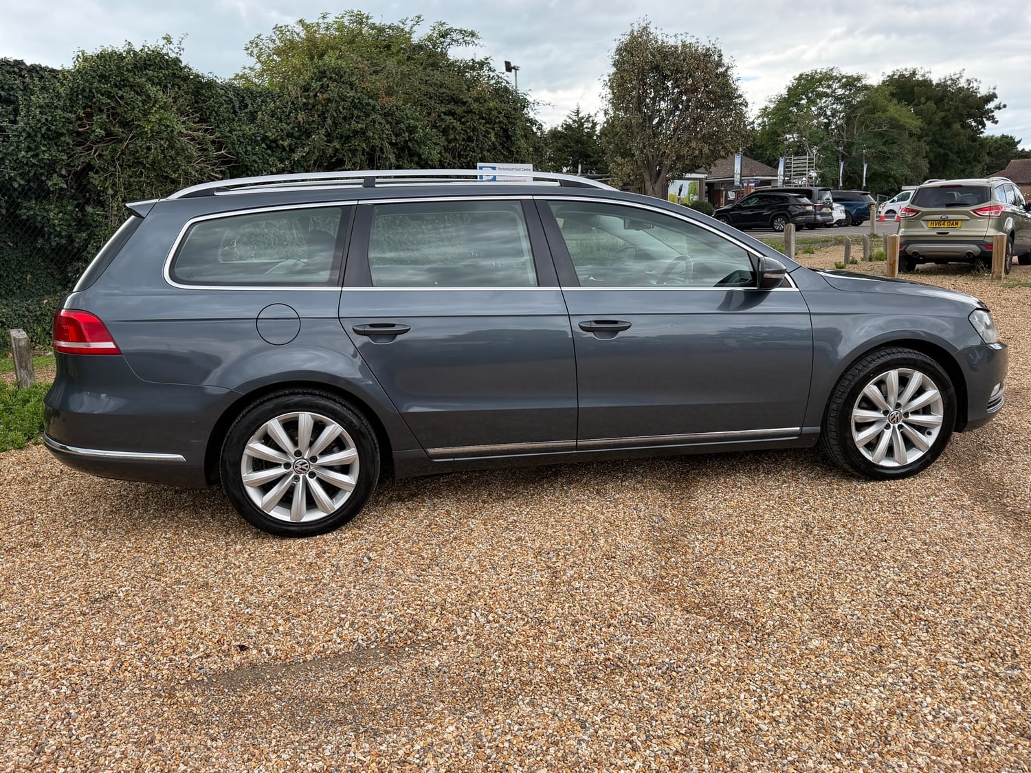 Volkswagen Passat 2013 - Cars in Portsmouth
