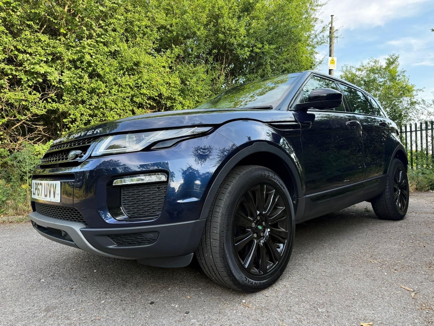 [ berth ]Land Rover Range Rover Evoque