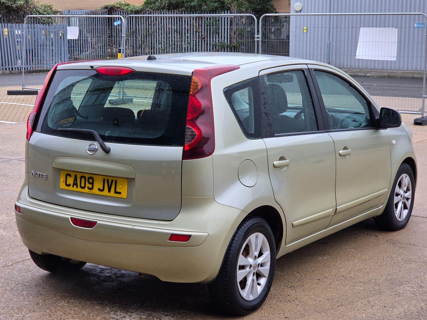[ berth ]Nissan Note