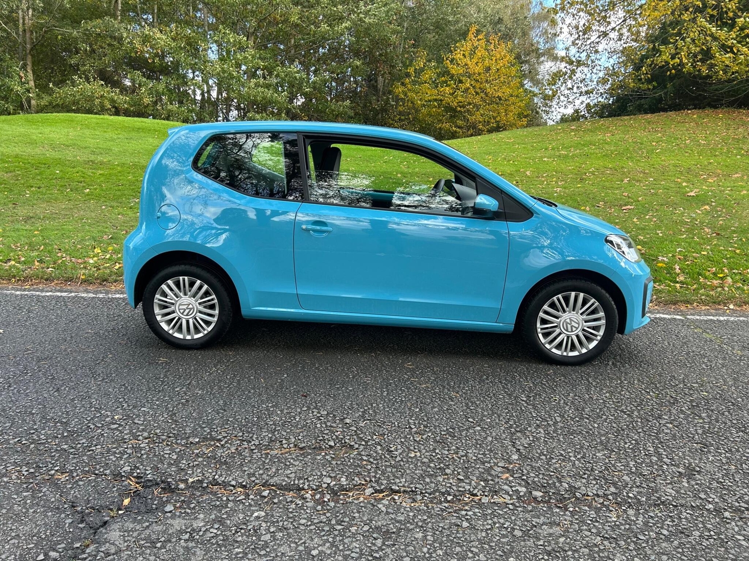 Volkswagen UP! 2018 - Cars