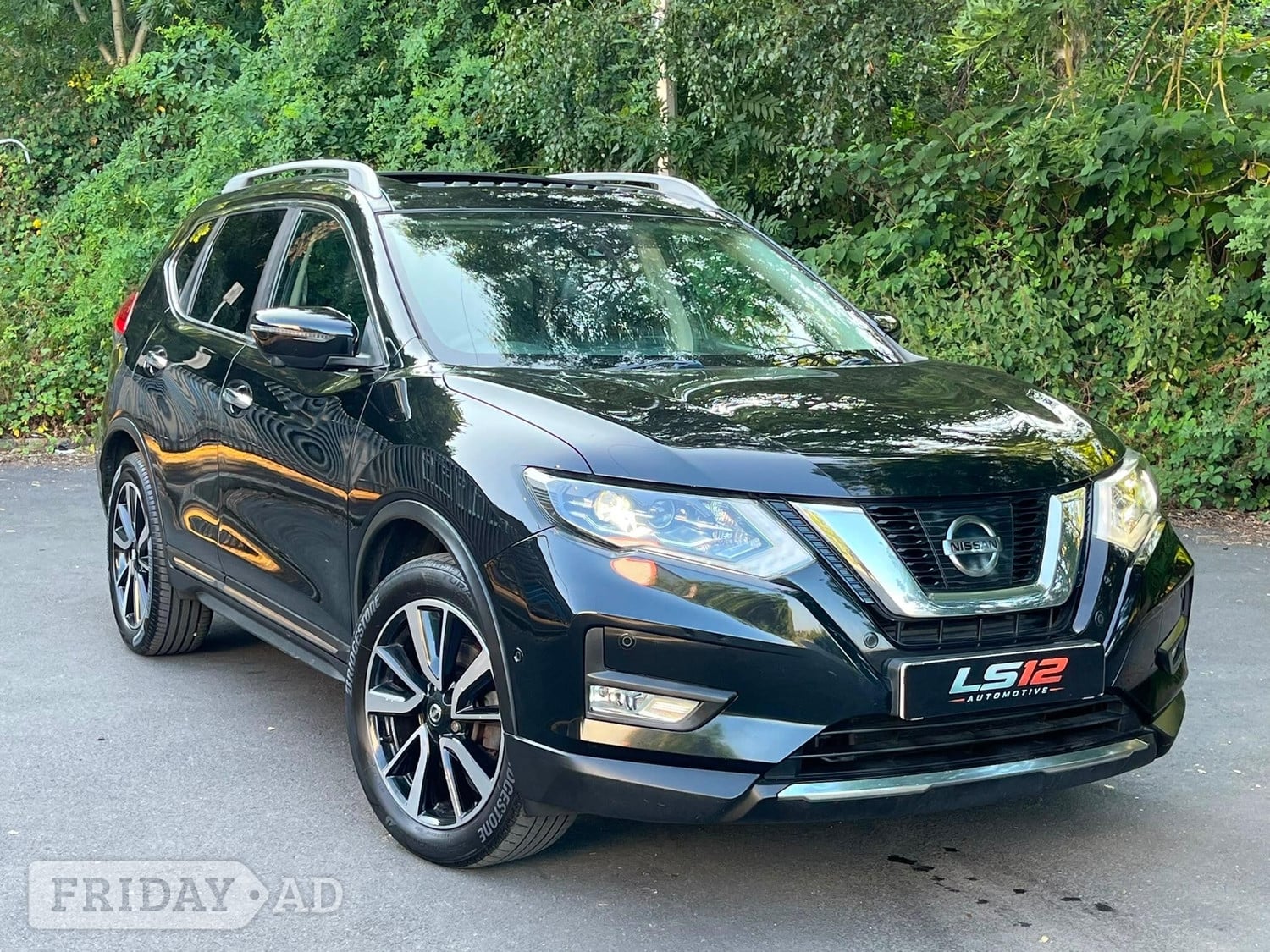Nissan X-Trail 2017 in Leeds