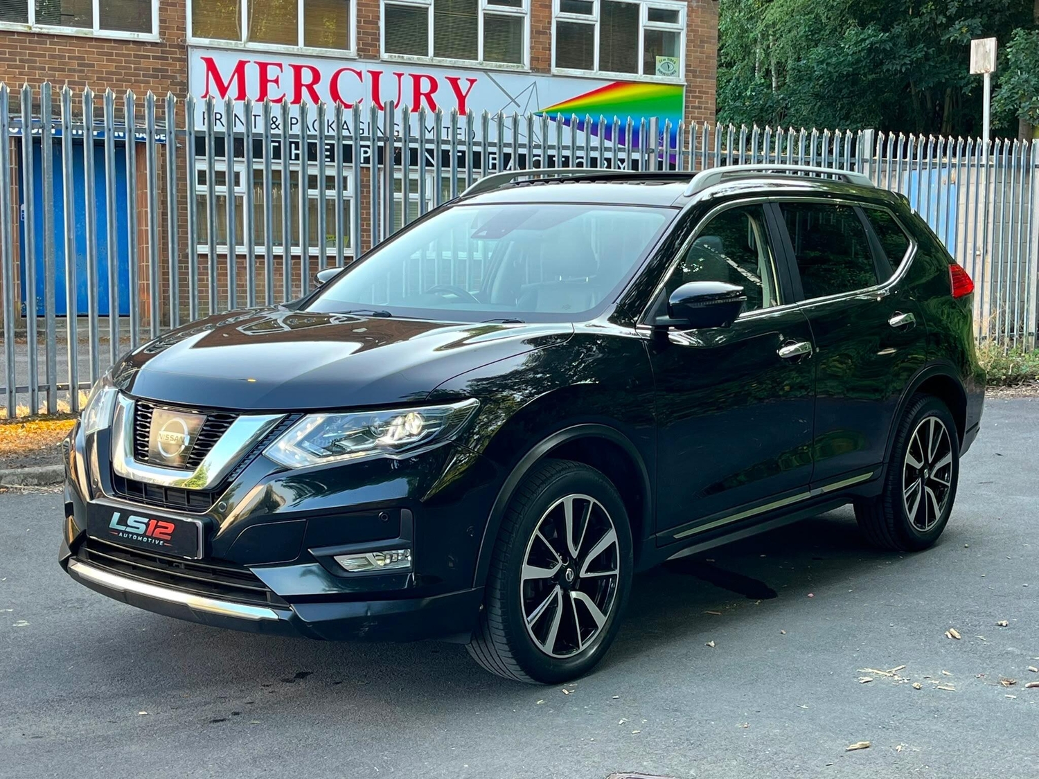 [ berth ]Nissan X-Trail