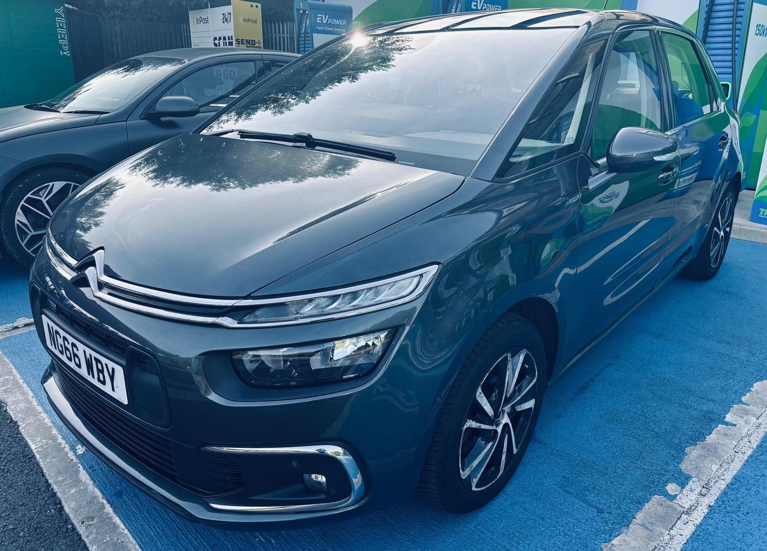 Citroen C4 Picasso 2017 - Cars in Manchester