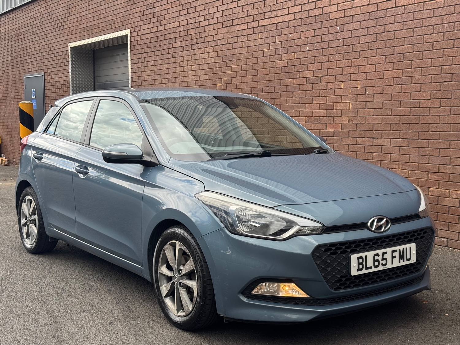 [ berth ]Hyundai i20