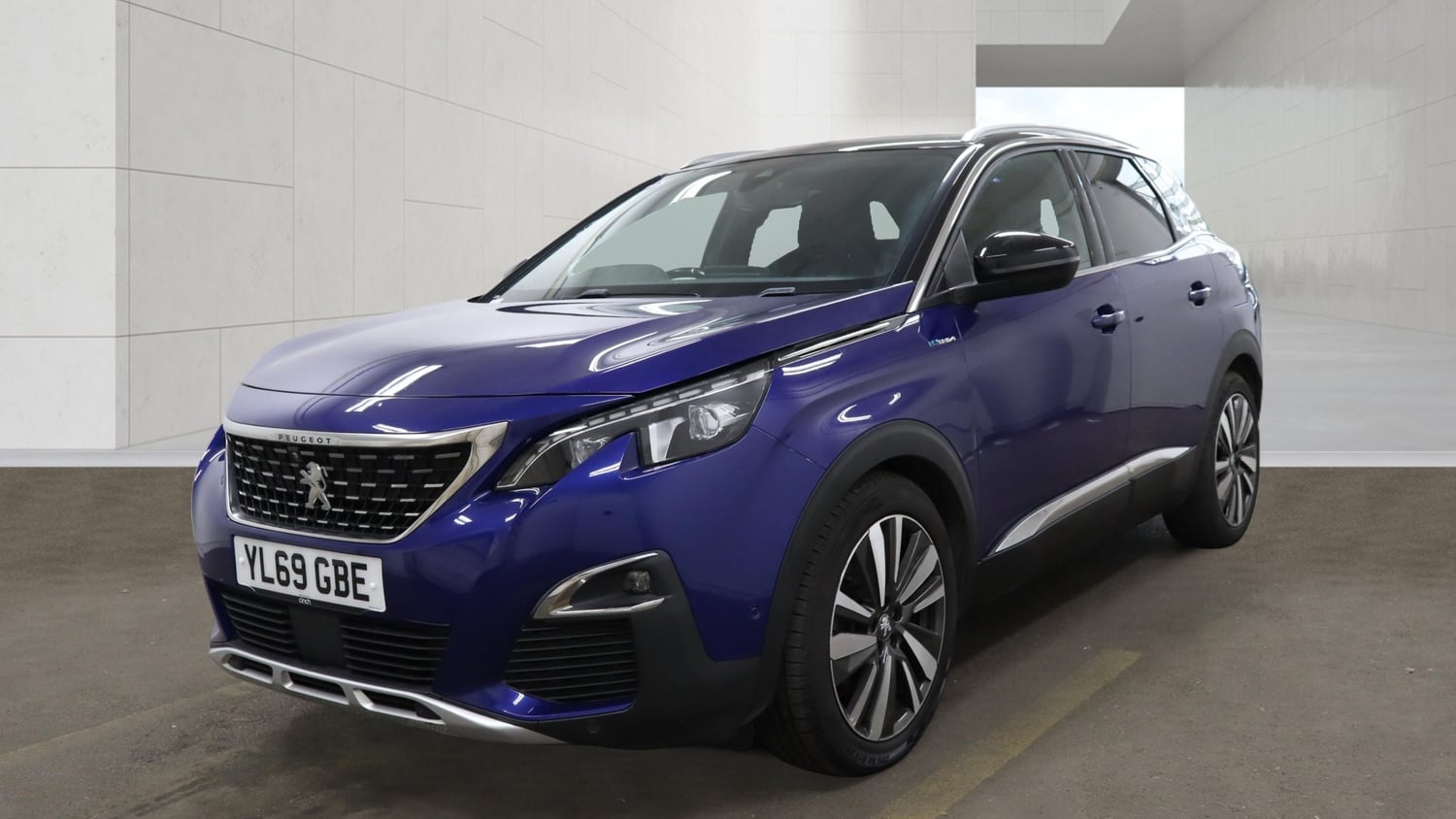 Peugeot 3008 2020 - Cars in Hillingdon