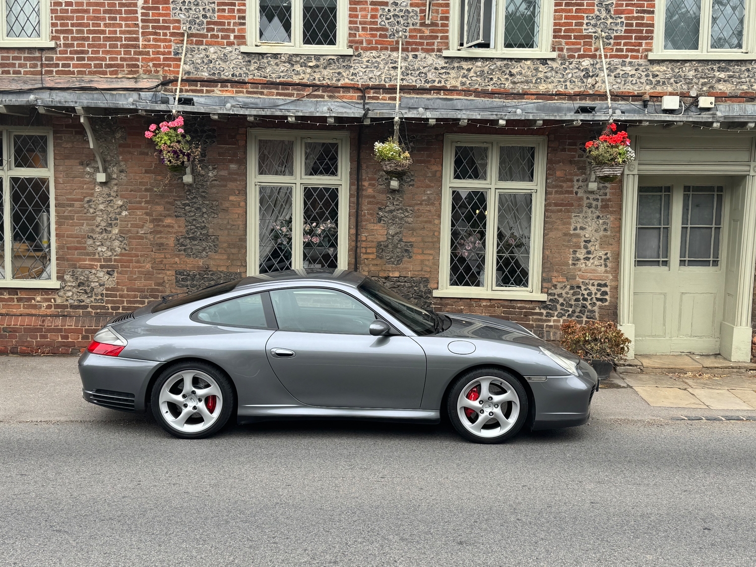 Porsche 996 2 - Cars in Henley-On-Thames