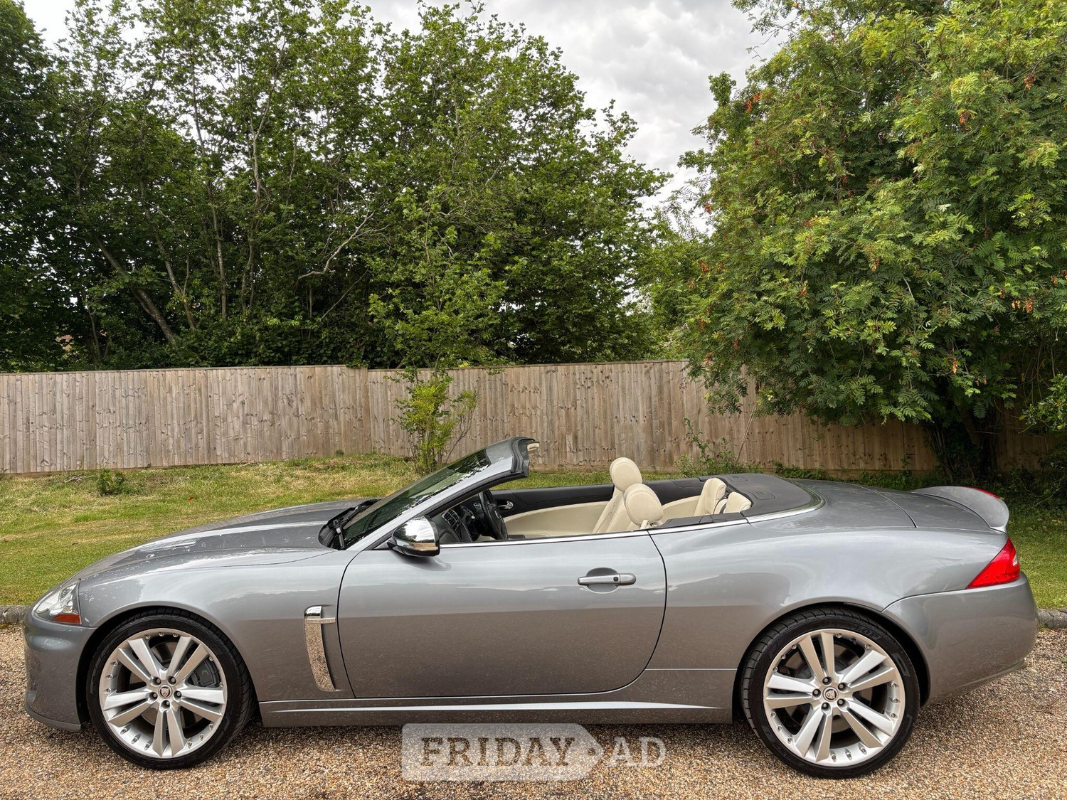Jaguar XKR 2009 - Cars