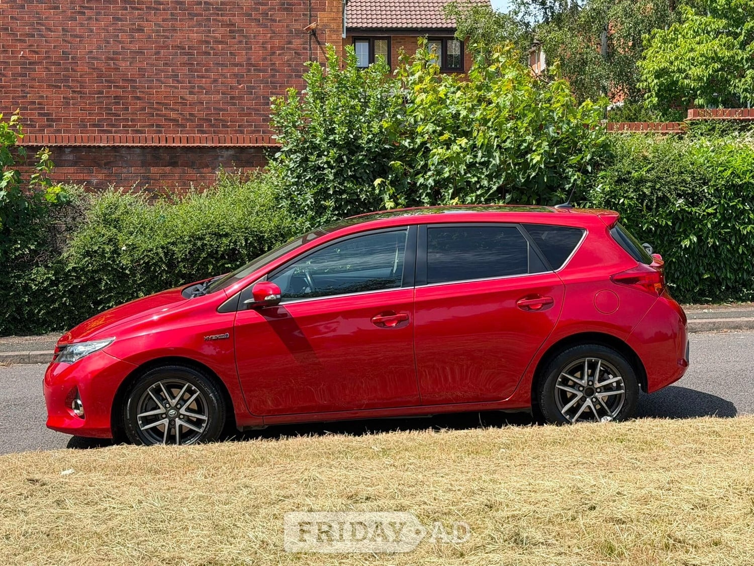 Toyota Auris 2014 - Cars in Birmingham