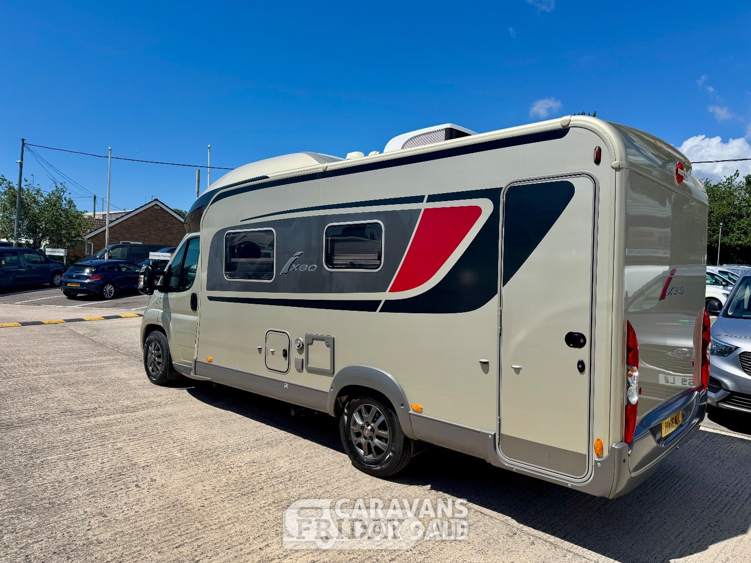 Burstner Ixeo 680 G 2016 for sale - Motorhomes & Caravans