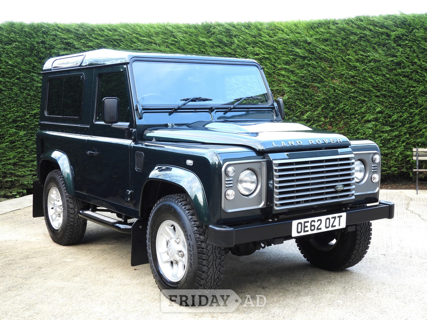 Land Rover Defender 90 2013 in Congleton