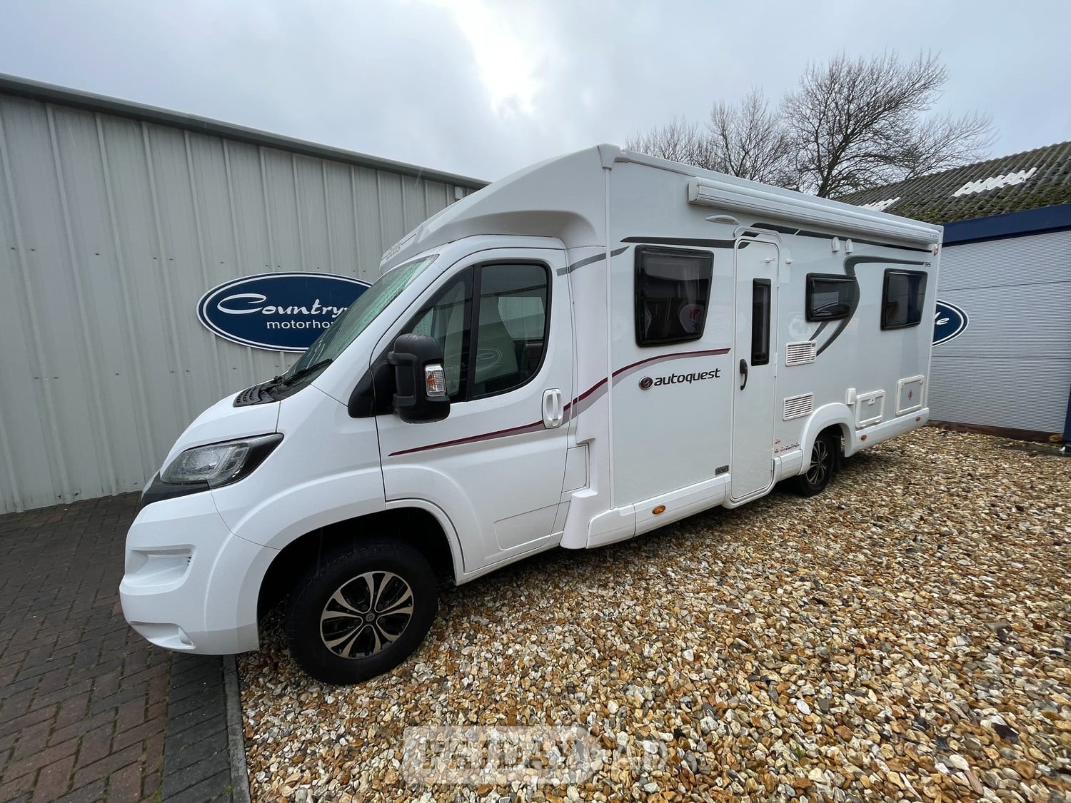 [ berth ]Elddis Autoquest 195