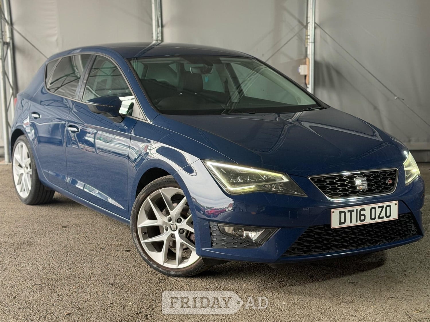 SEAT Leon 2016 in Manchester