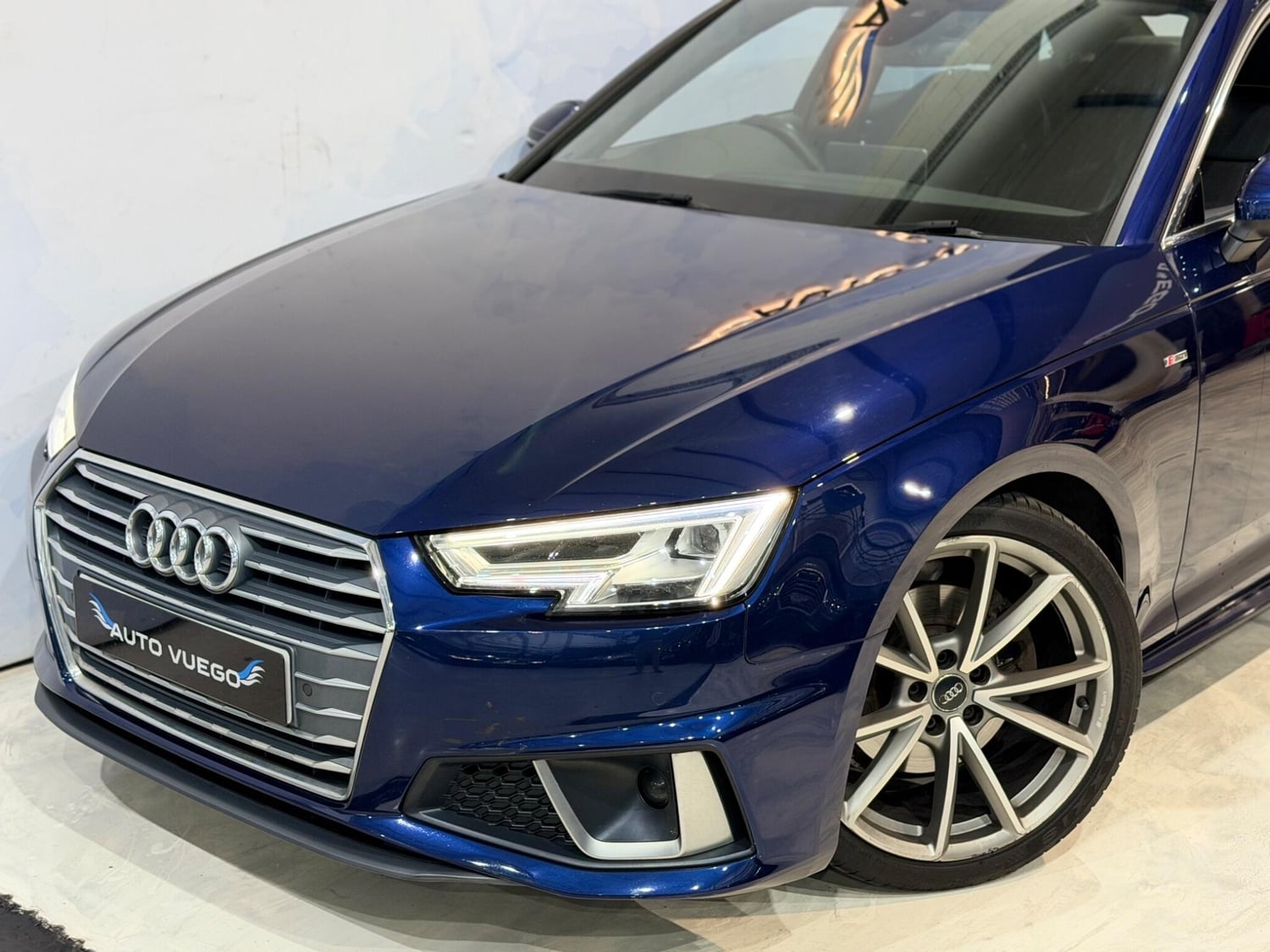 Audi A4 2019 - Cars