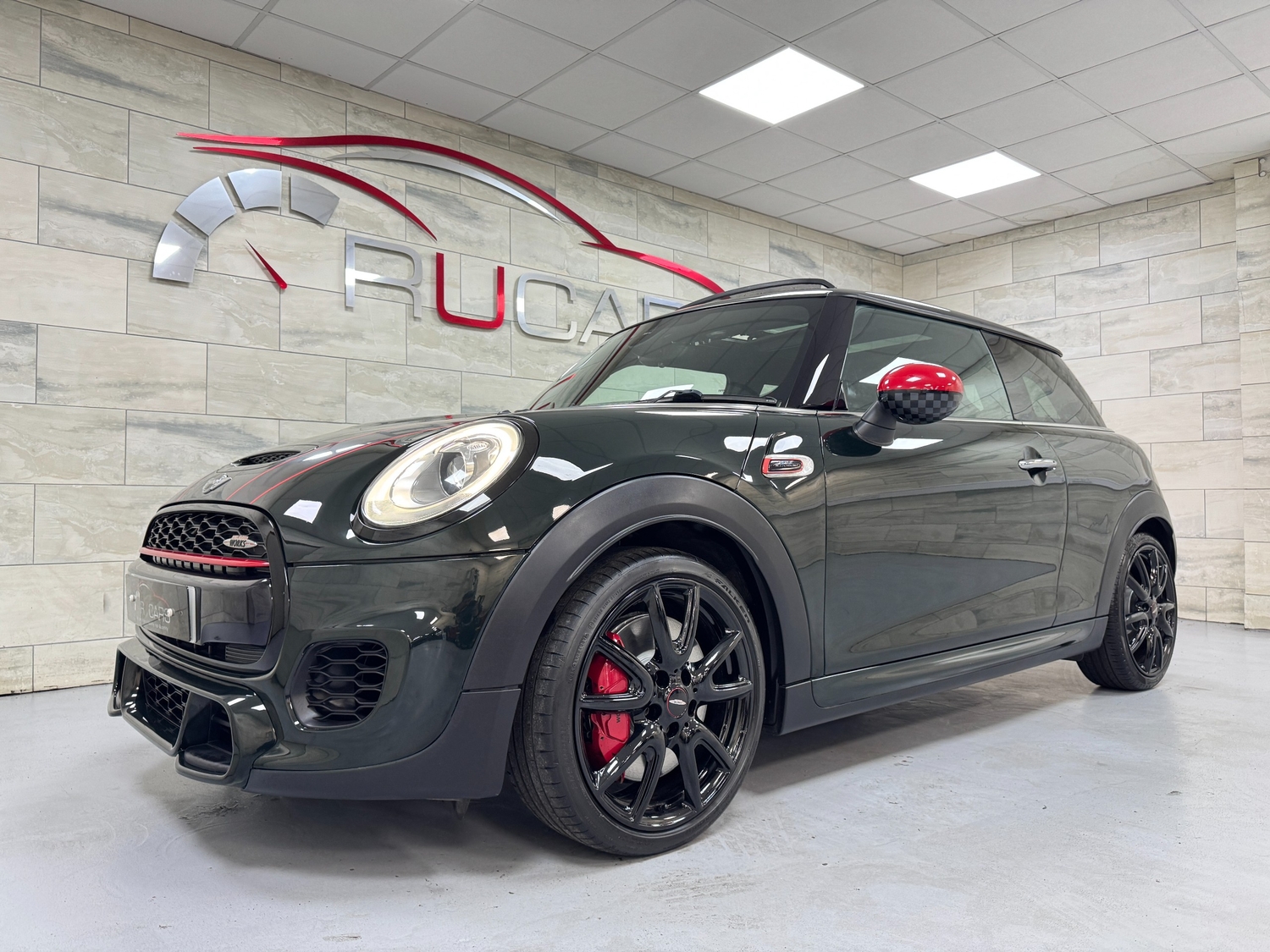 [ berth ]Mini Hatch