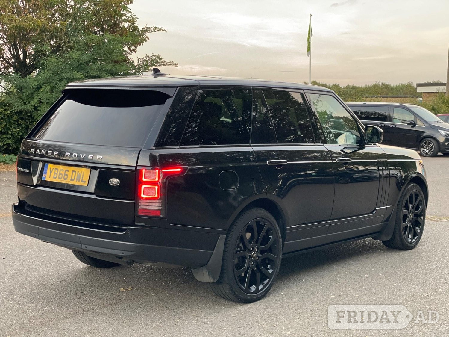 Land Rover Range Rover 2016 - Cars in Hillingdon