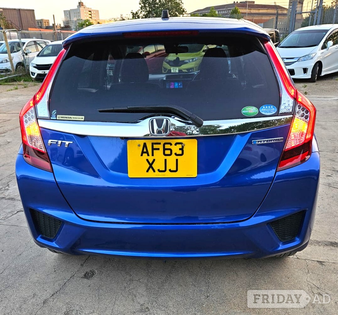 Honda Fit 2013 - Cars
