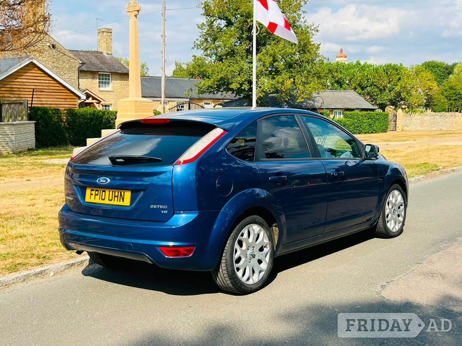 Ford Focus 2010 - Cars
