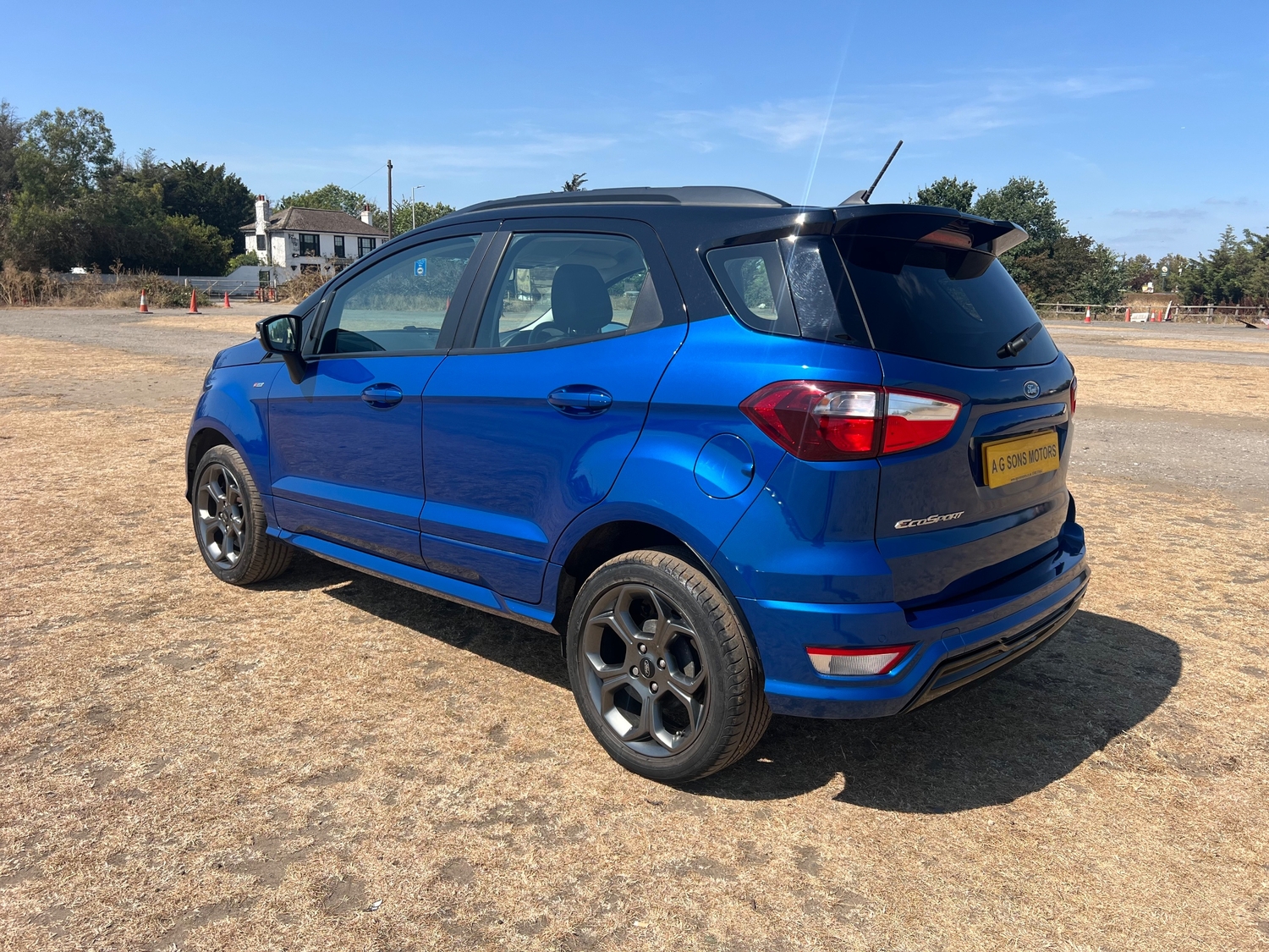 [ berth ]Ford Ecosport