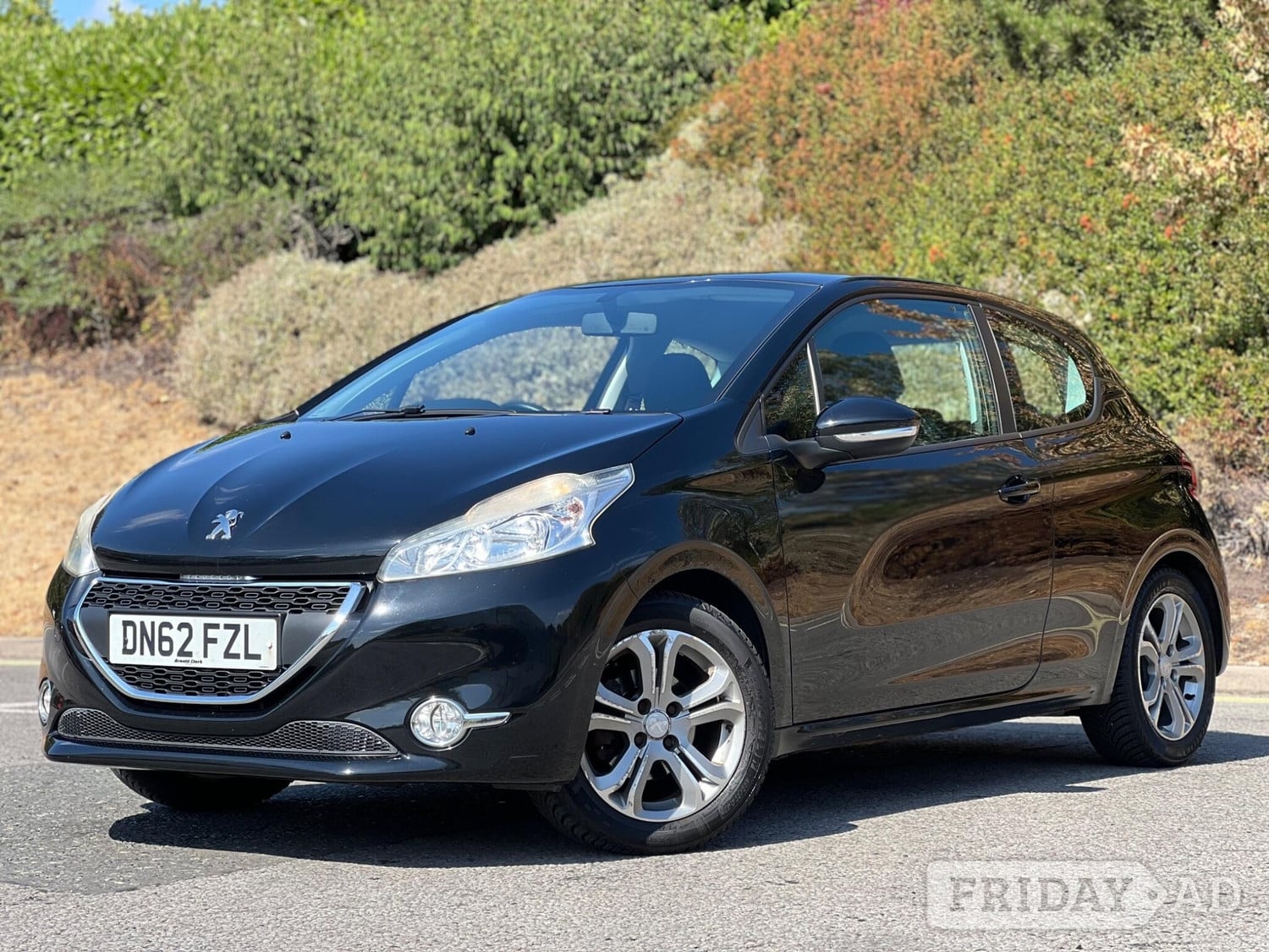 [ berth ]Peugeot 208