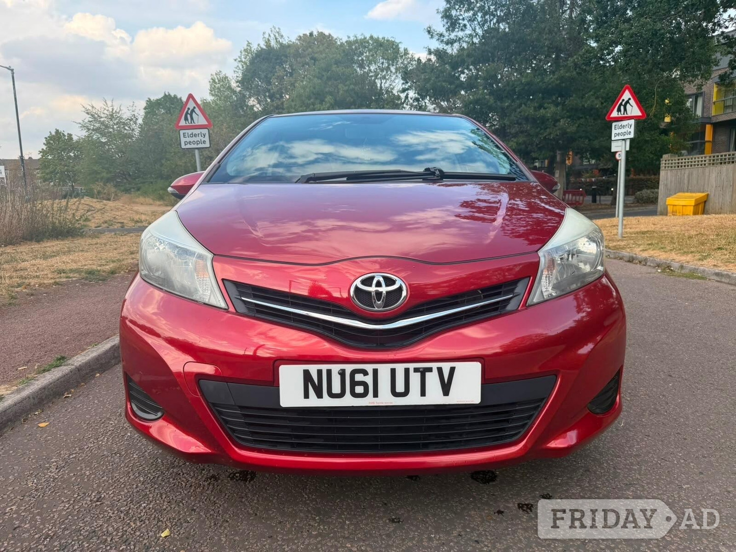 Toyota Yaris 2011 - Cars in Hayes