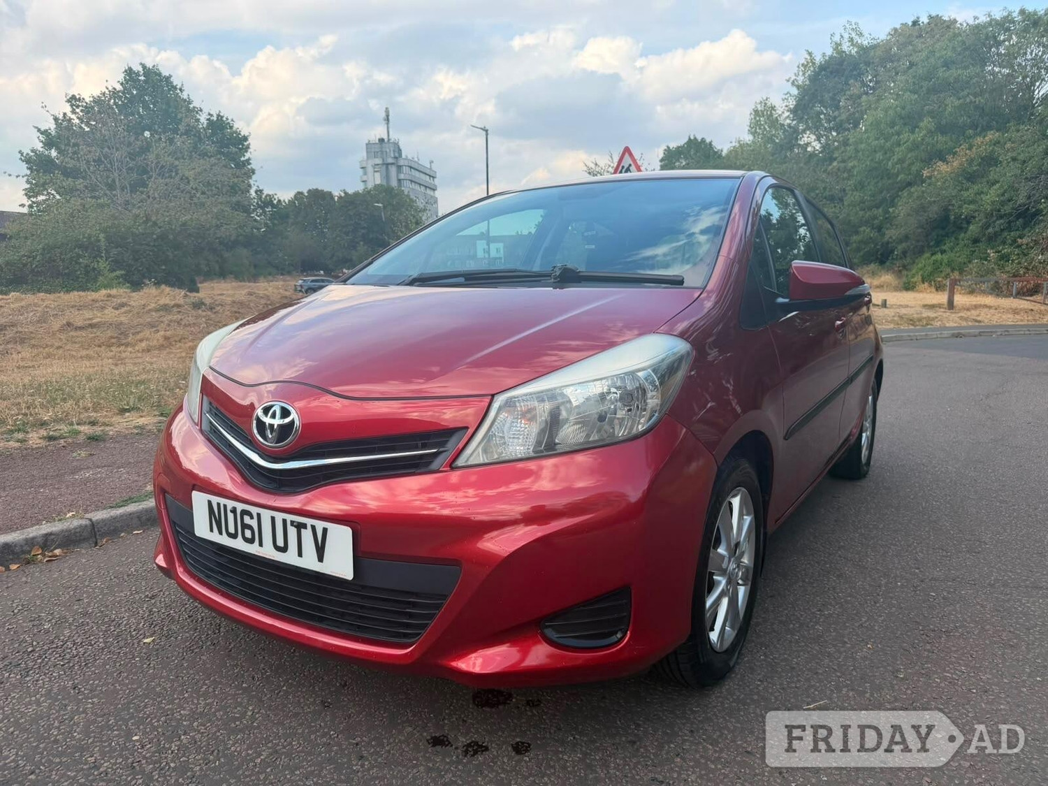 Toyota Yaris 2011 - Cars