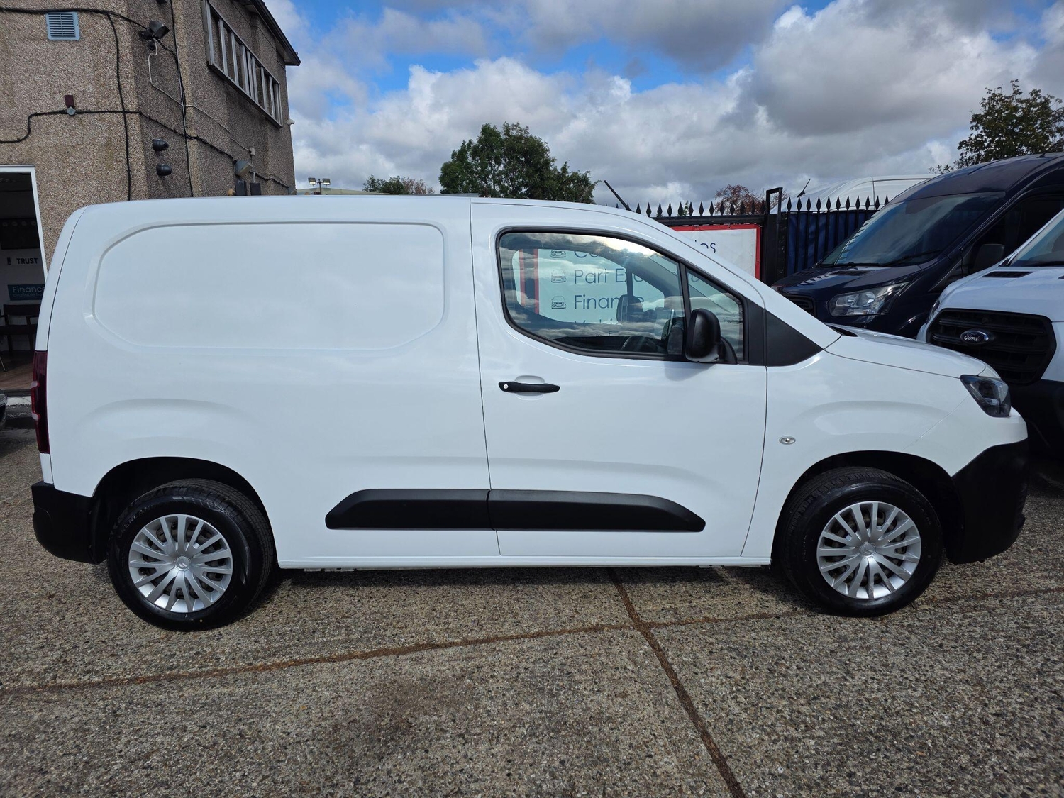 Citroen Berlingo Hounslow