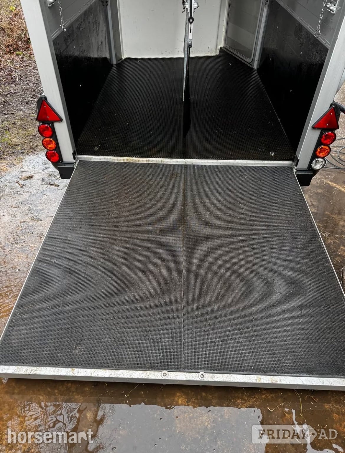 Ifor Williams HBX511  Horse Trailer - Trailers & Horseboxes