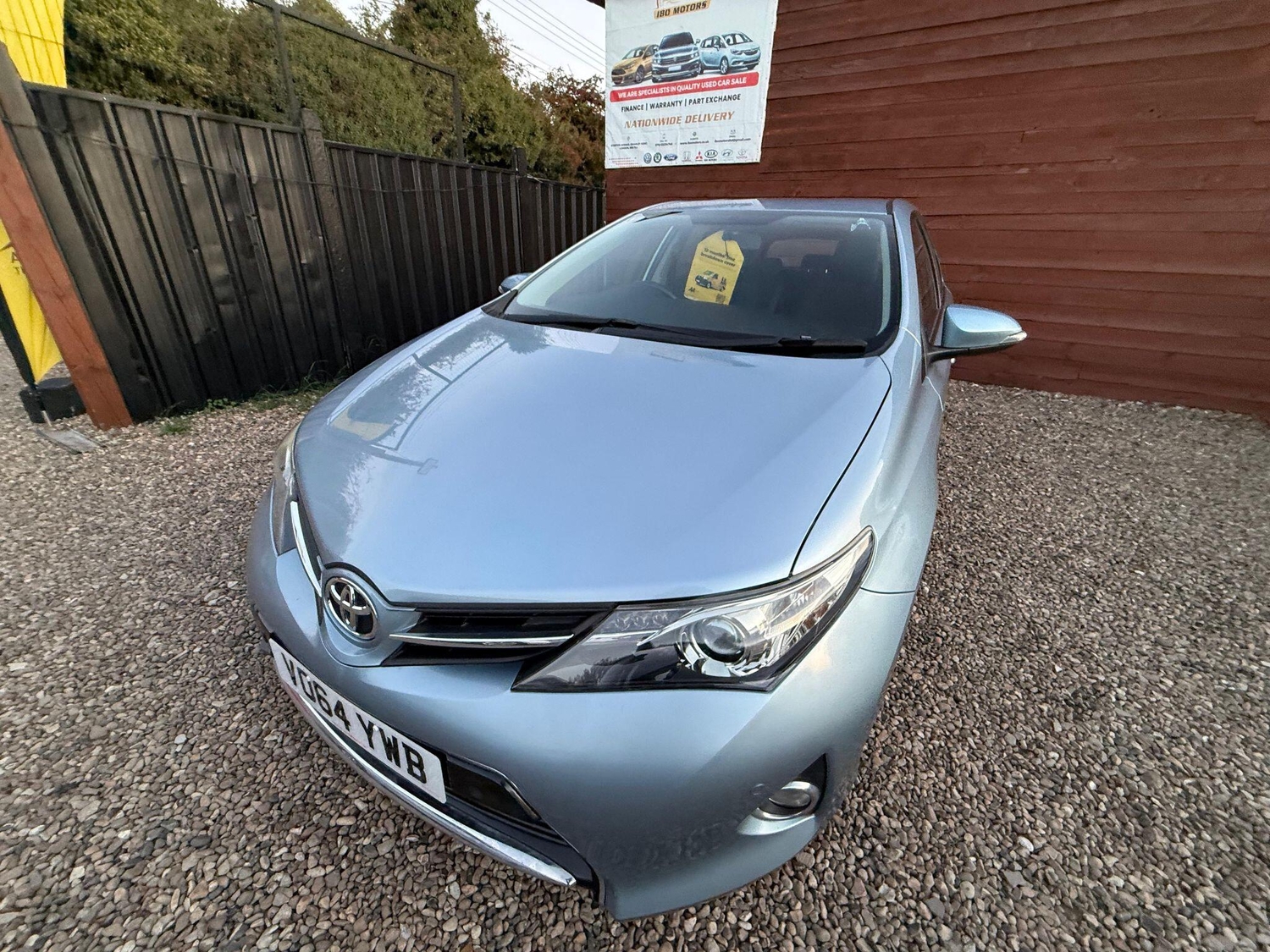 Toyota Auris 2014 - Cars in Swanley