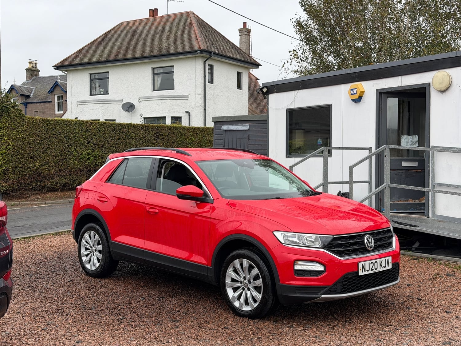 [ berth ]Volkswagen T-Roc