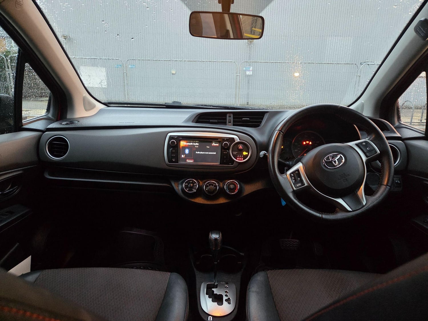 Toyota Yaris 2012 - Cars in Slough