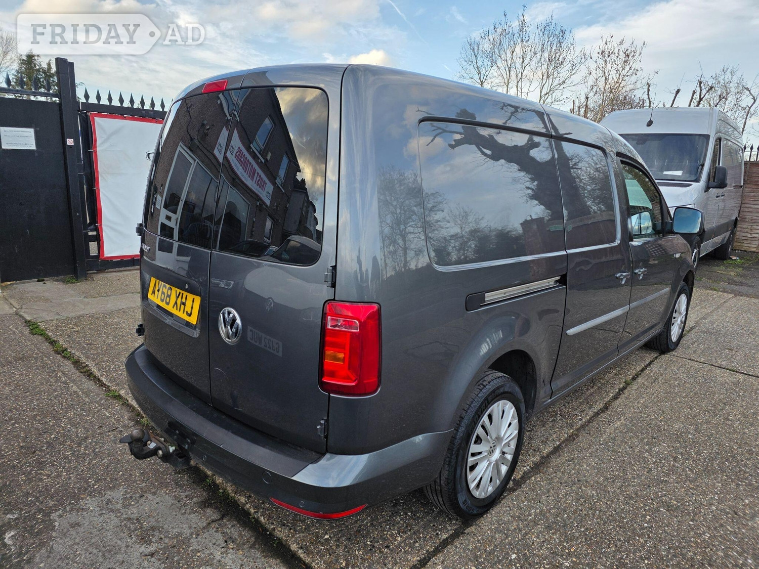Volkswagen Caddy Maxi 2018 - Vans & Commercial Vehicles in Hounslow