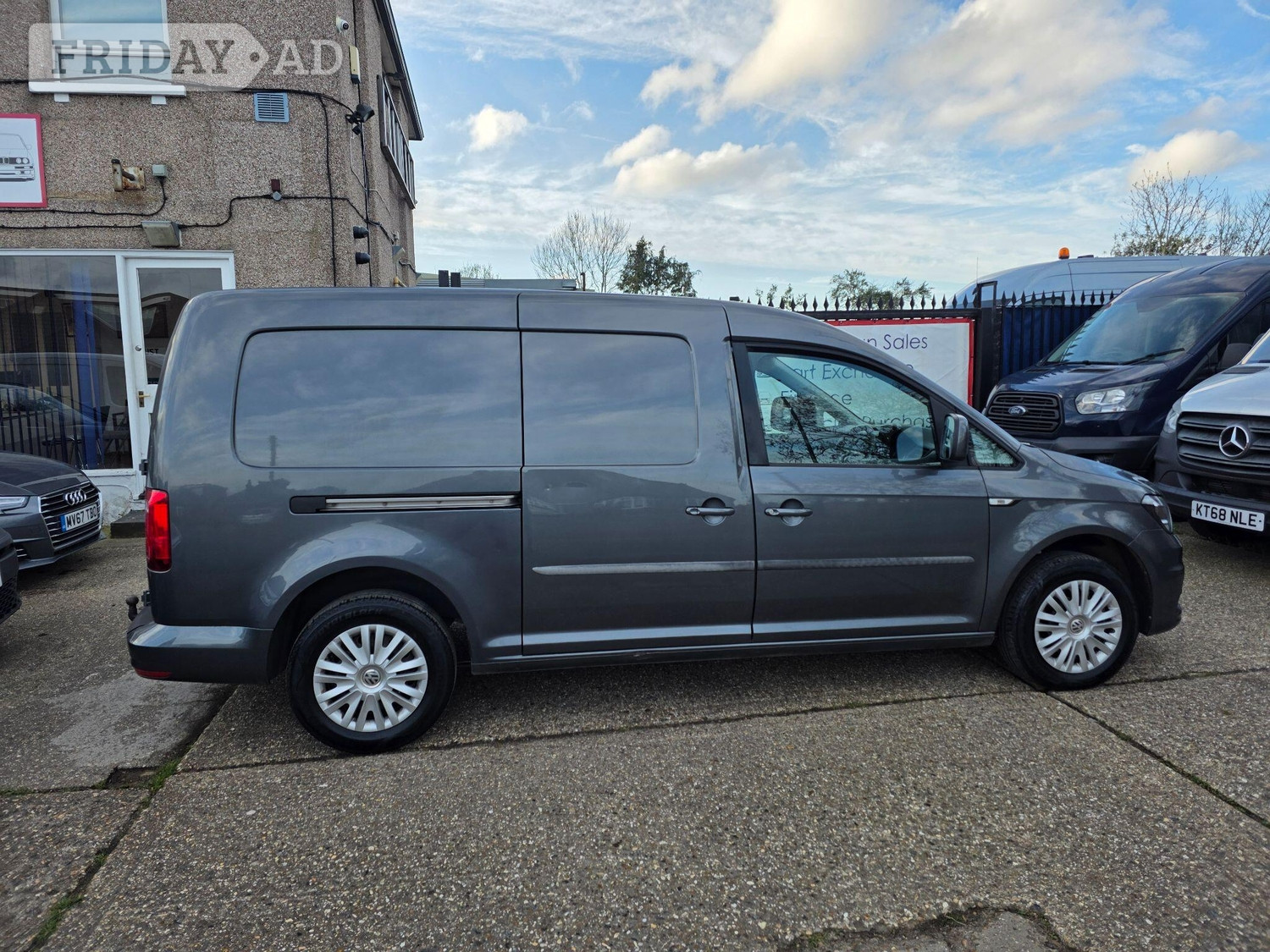 Volkswagen Caddy Maxi Hounslow