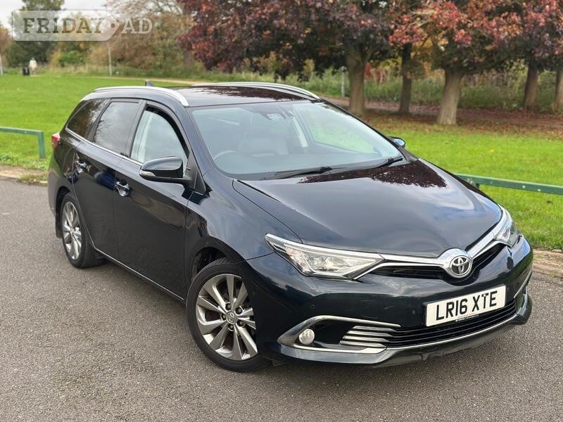 Toyota Auris Luton