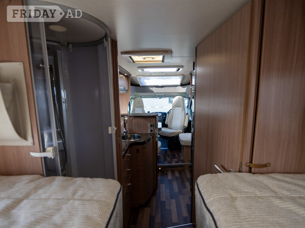 [2 berth ]Knaus Sun TI 700 MEG