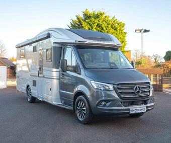 Adria Matrix Supreme MB 670 DC 2026 for sale