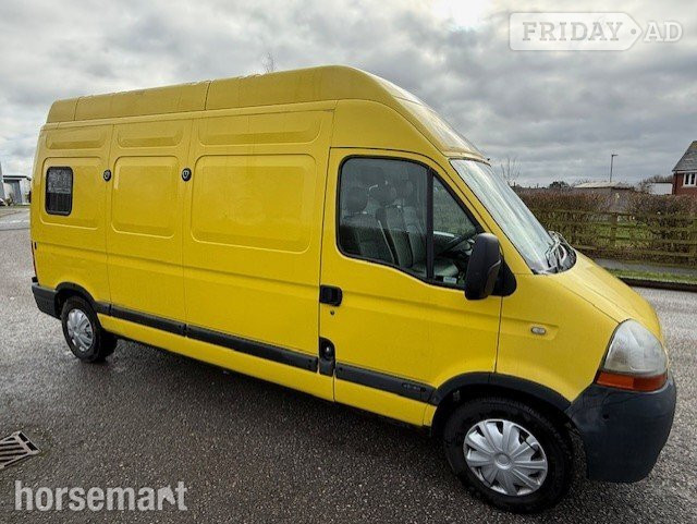 Can-Van professional conversion  Renault Horsebox - Trailers & Horseboxes