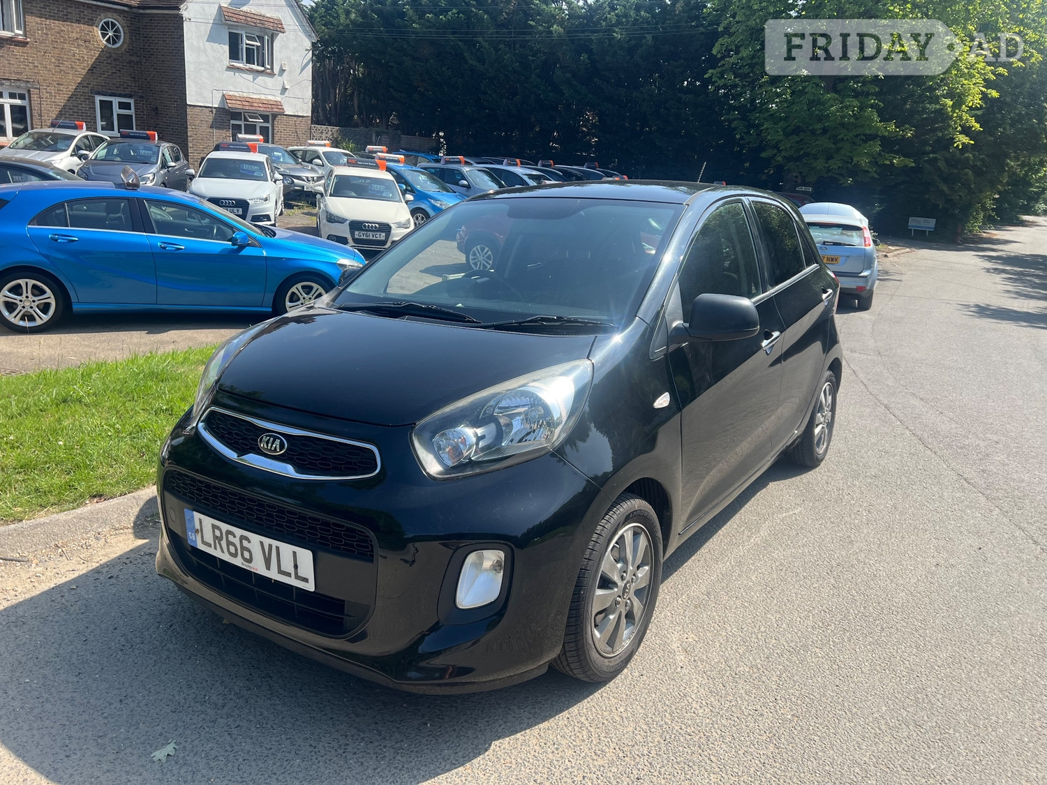 Kia Picanto 2016 in Horley