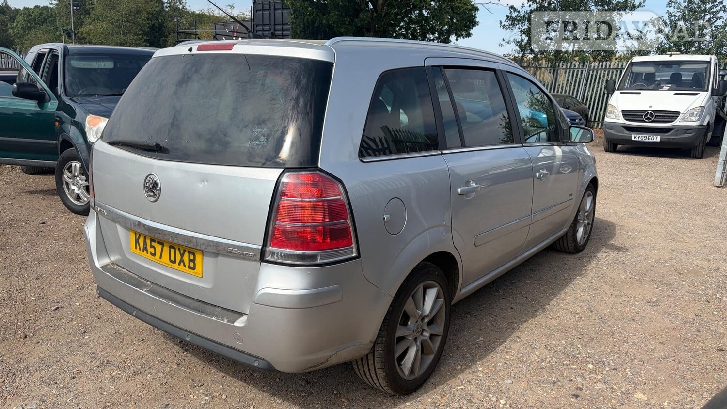 [ berth ]Vauxhall Zafira