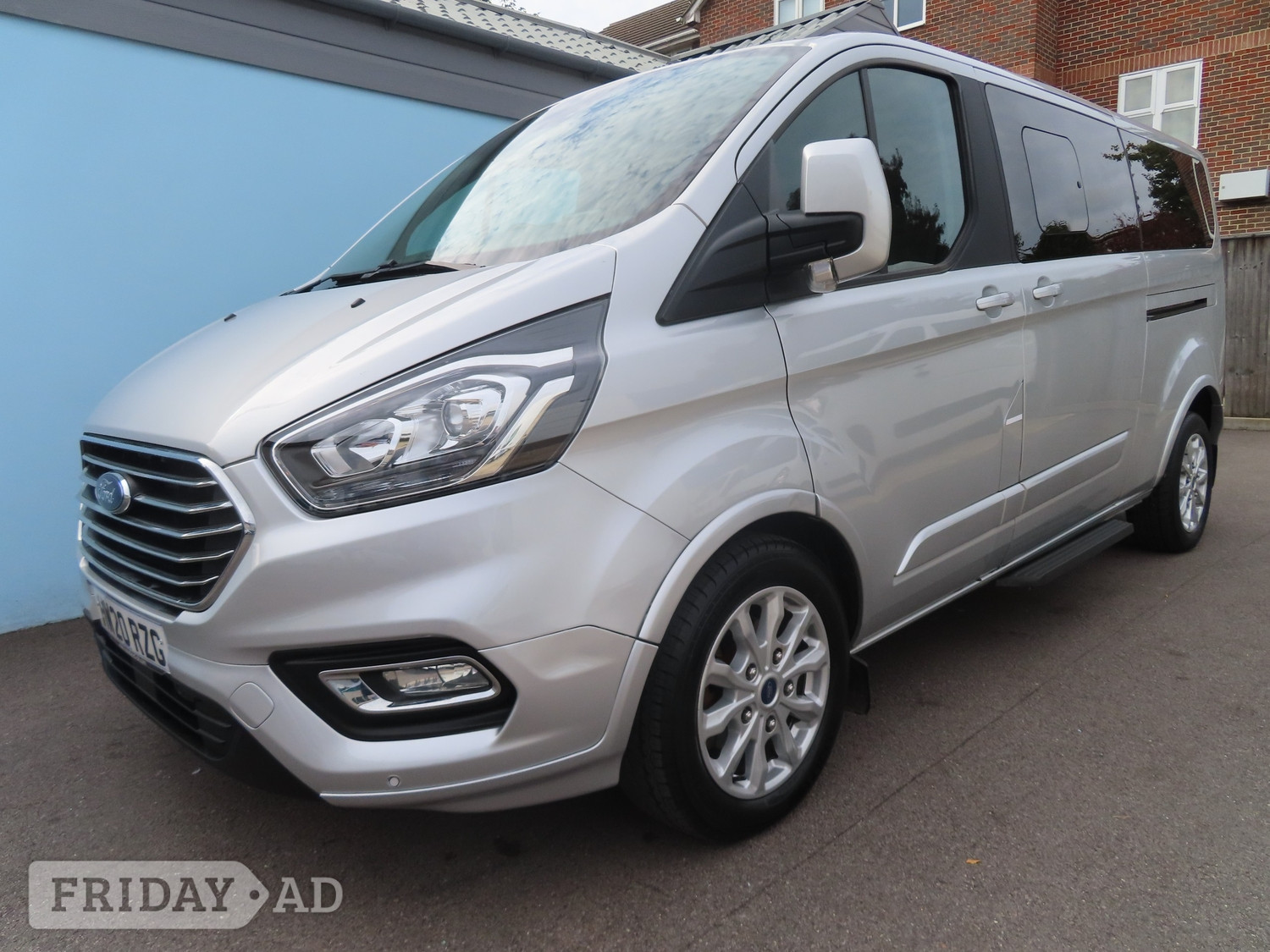 [ berth ]Ford Tourneo Custom