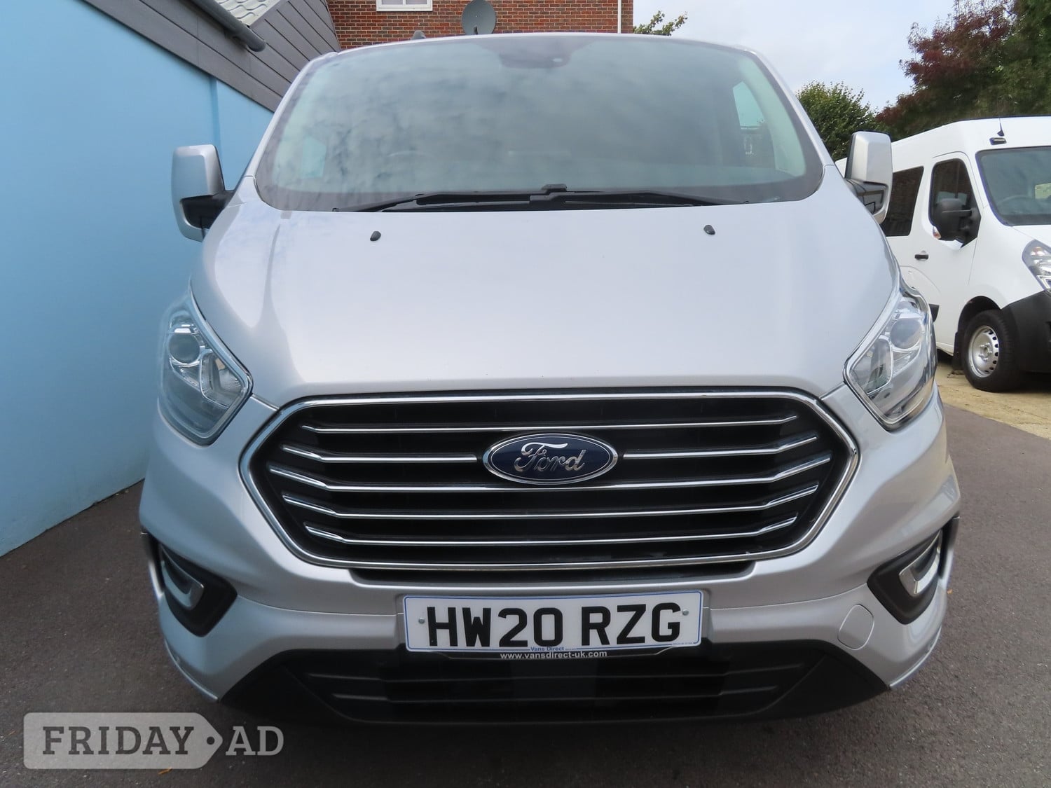 Ford Tourneo Custom 2020 - Vans & Commercial Vehicles