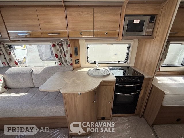 Bailey Pegasus Rimini 2016 - Motorhomes & Caravans in Royston