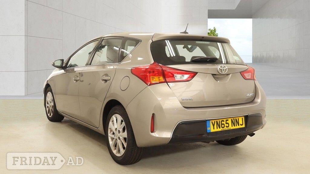 [ berth ]Toyota Auris