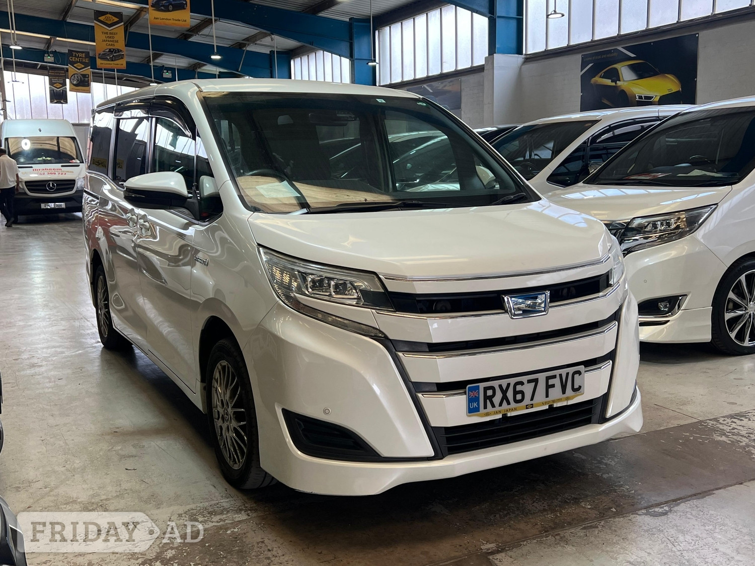 Toyota Noah 2019 in Birmingham