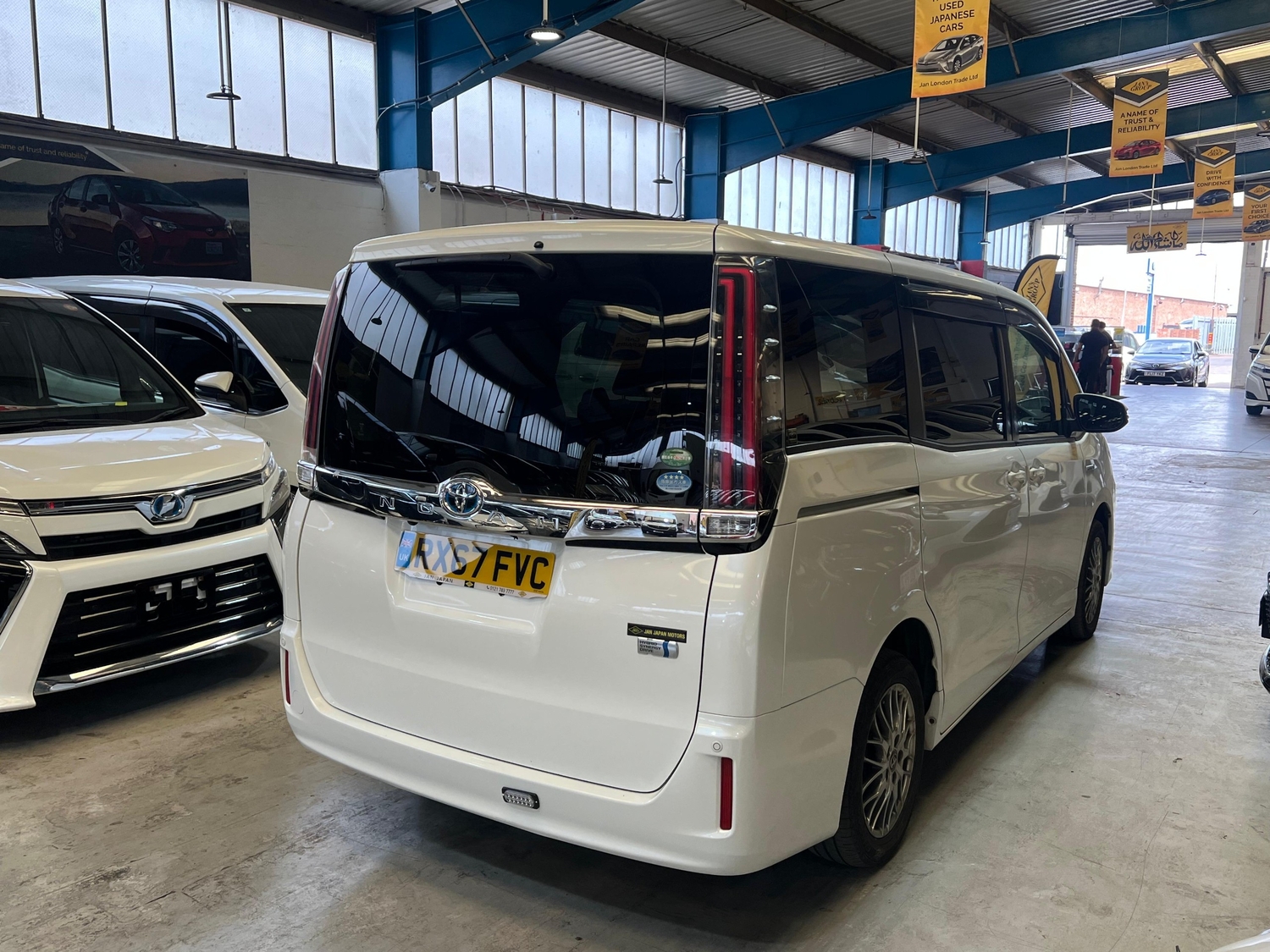 [ berth ]Toyota Noah