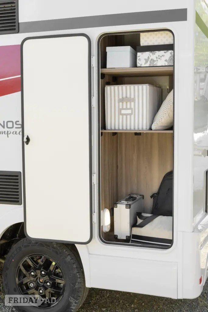 Roller Team 590 Kronos Compact 2026 for sale - Motorhomes & Caravans in Llanelli