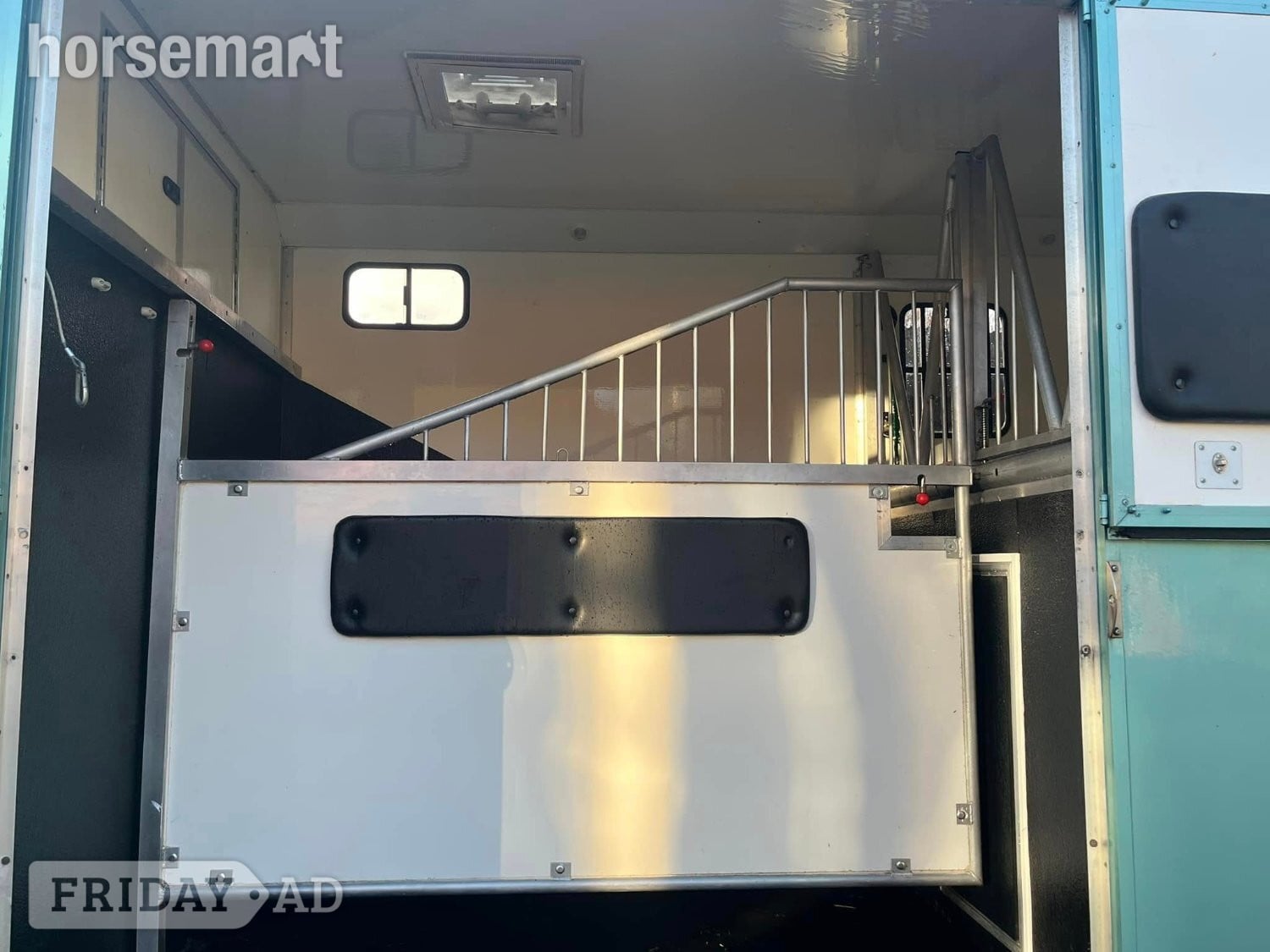 Owens  Vauxhall Horsebox - Trailers & Horseboxes in Shrewsbury