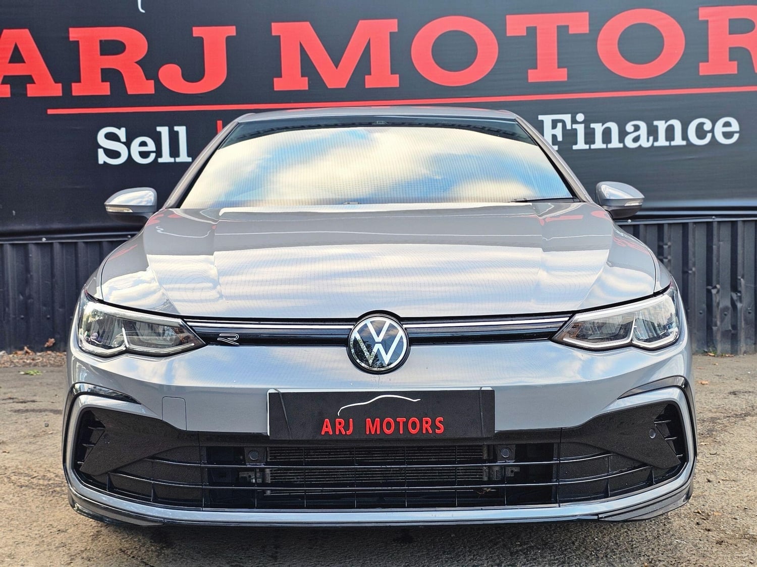 Volkswagen Golf 2024 - Cars