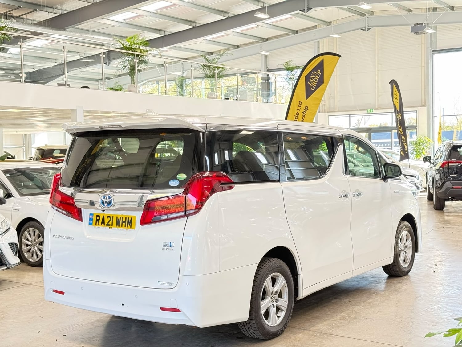 [ berth ]Toyota Alphard