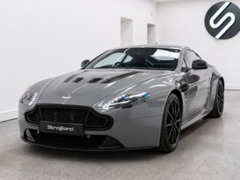 Aston Martin Vantage 2015